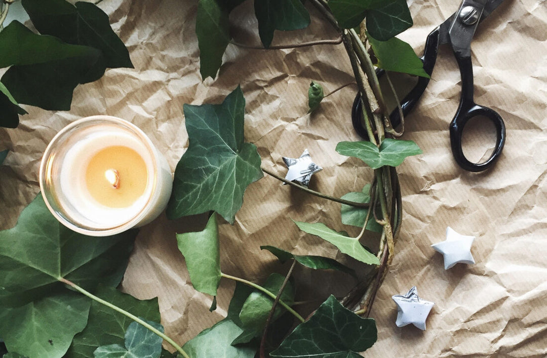 DAY 23 | Simple ivy wreath and tiny origami stars