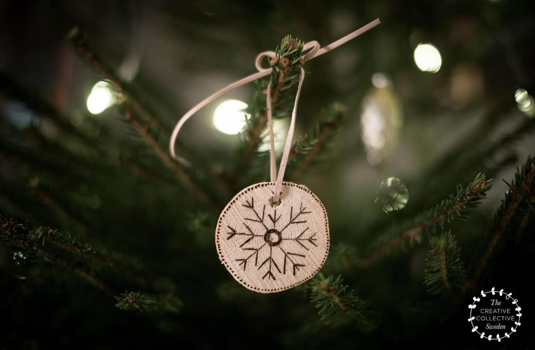 Day 9 I Personalised Wooden Christmas Ornaments with Wood-burnt Etching